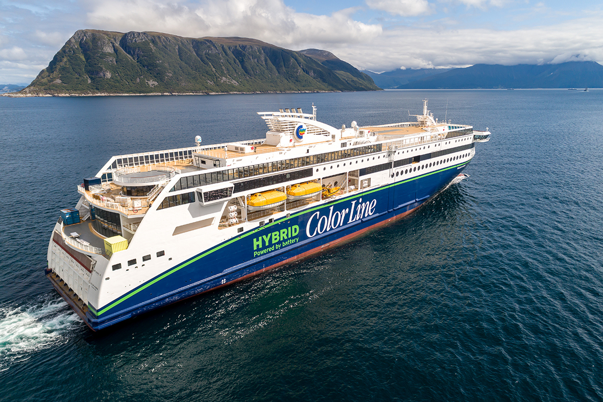 Color Hybrid – the world’s largest plug-in hybrid ship – was built by Ulstein Verft in Norway with export financing from Export Credit Norway and GIEK. Photo: Uavpic.