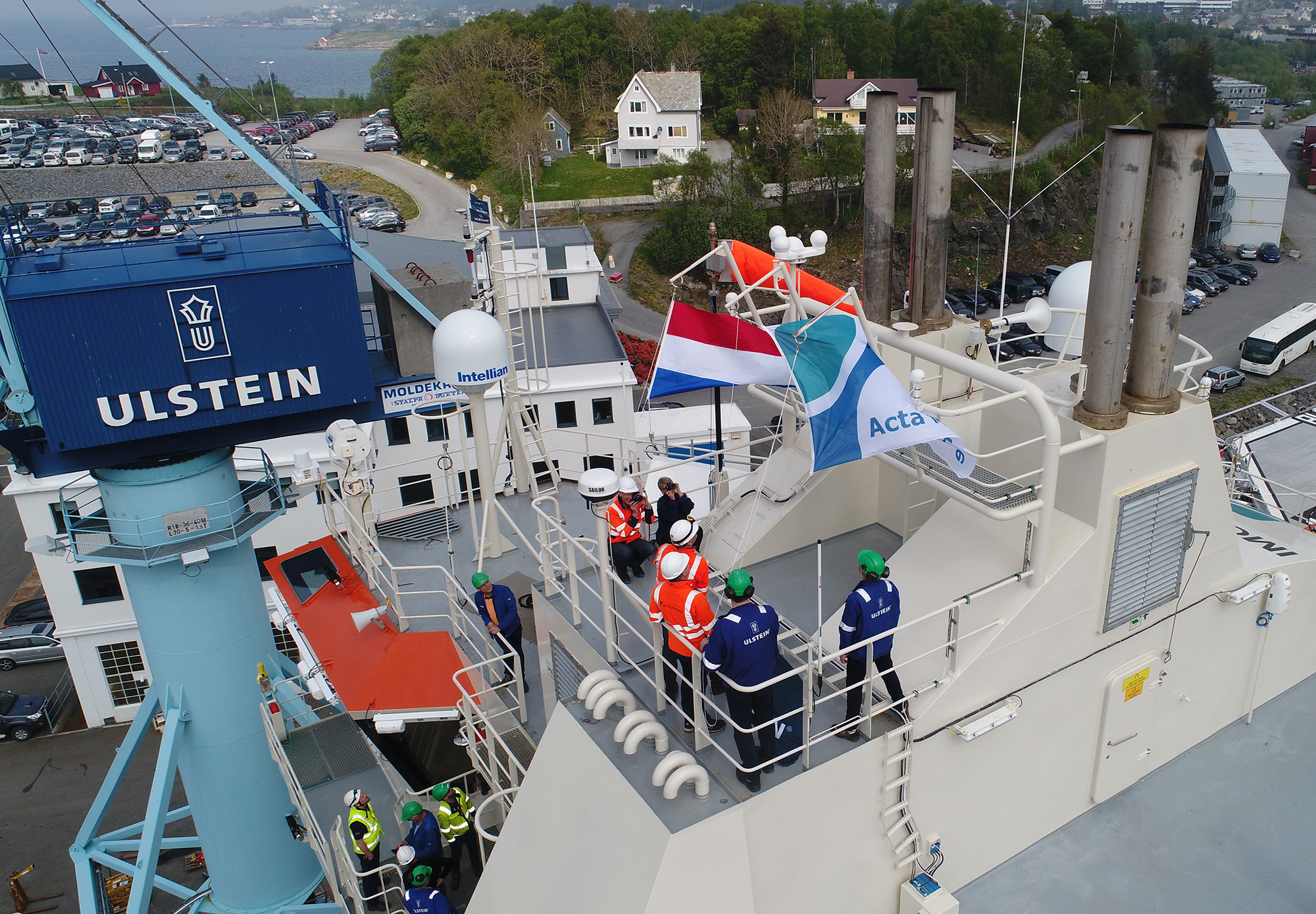 The change-of-flags ceremony marks the official delivery of the vessel. Photo: Acta Marine/Benny Banen.