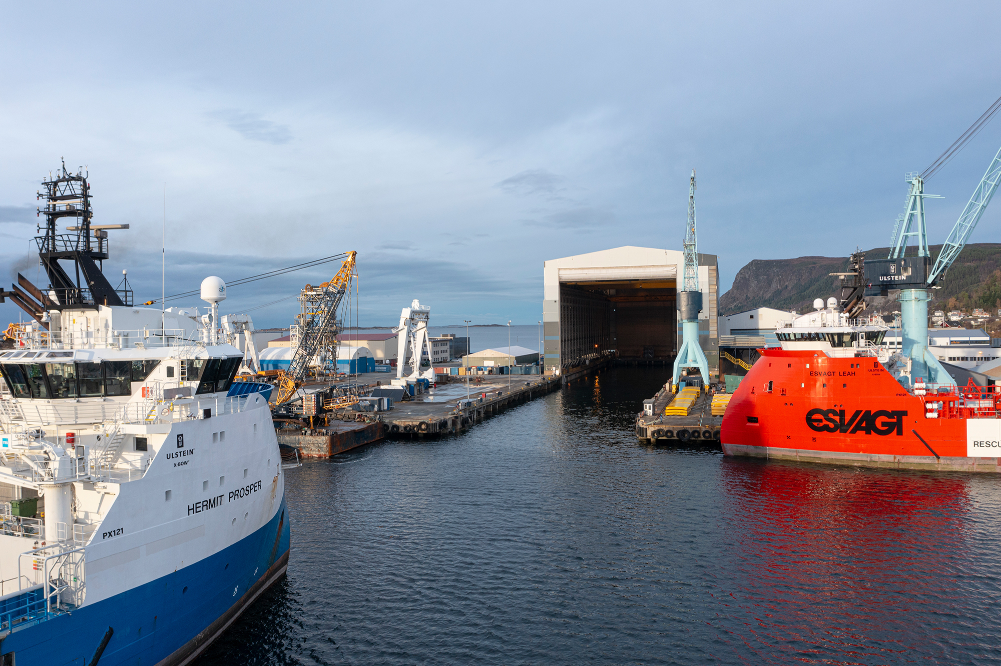 Launch and dock of the two Esvagt vessels, photo taken in November 2021. (Photo: Uavpic.com)